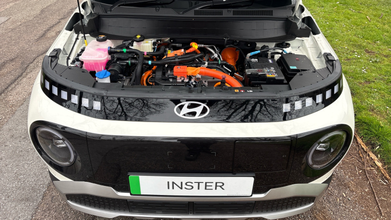 Hyundai INSTER 85kW 02 49kWh 5dr Auto Electric Hatchback